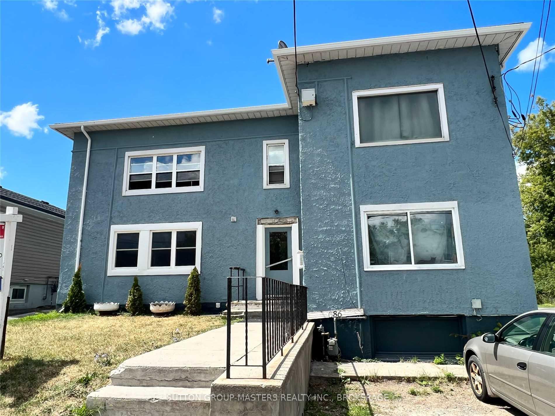 686 Montreal Street, Kingston, ON, exterior