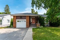 44 Jeffery Street, Penetanguishene, ON, exterior