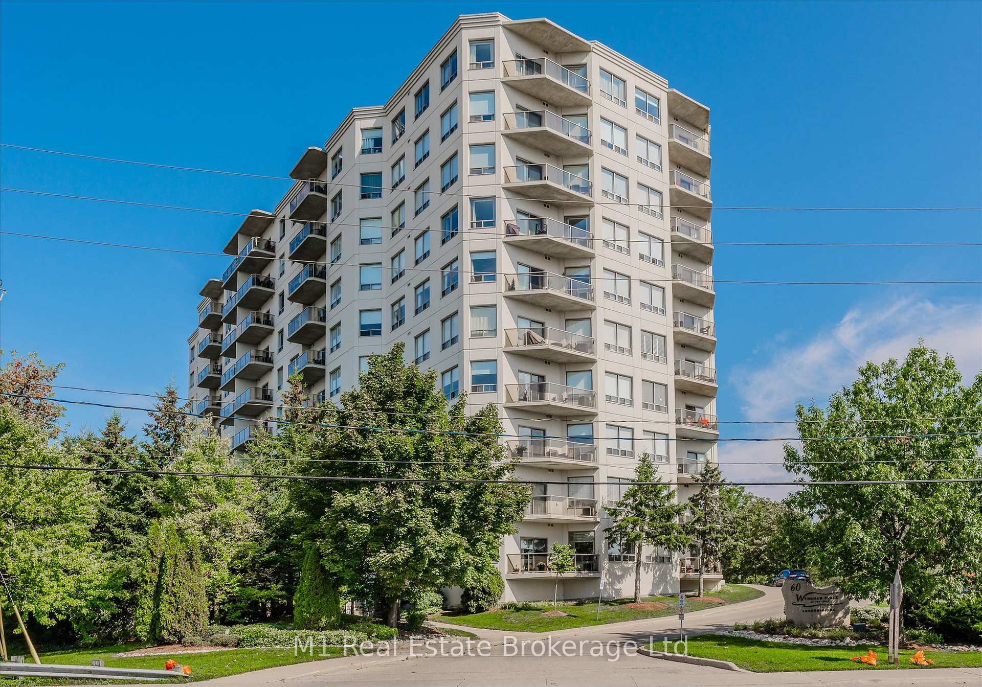 207 - 60 Wyndham Street S, Guelph, ON, exterior