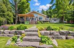 27 Hillcrest Avenue, Kawartha Lakes, ON, exterior