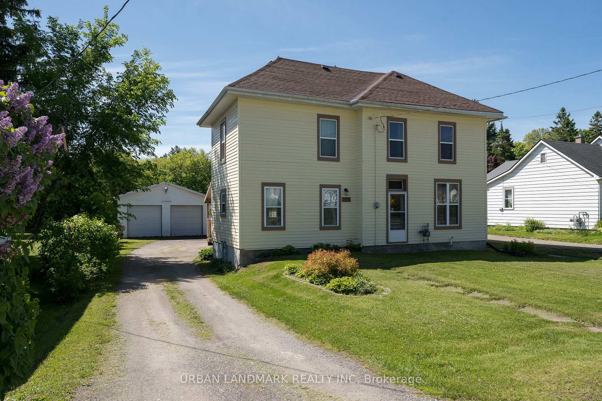 225 St Lawrence Street W, Centre Hastings, ON, exterior