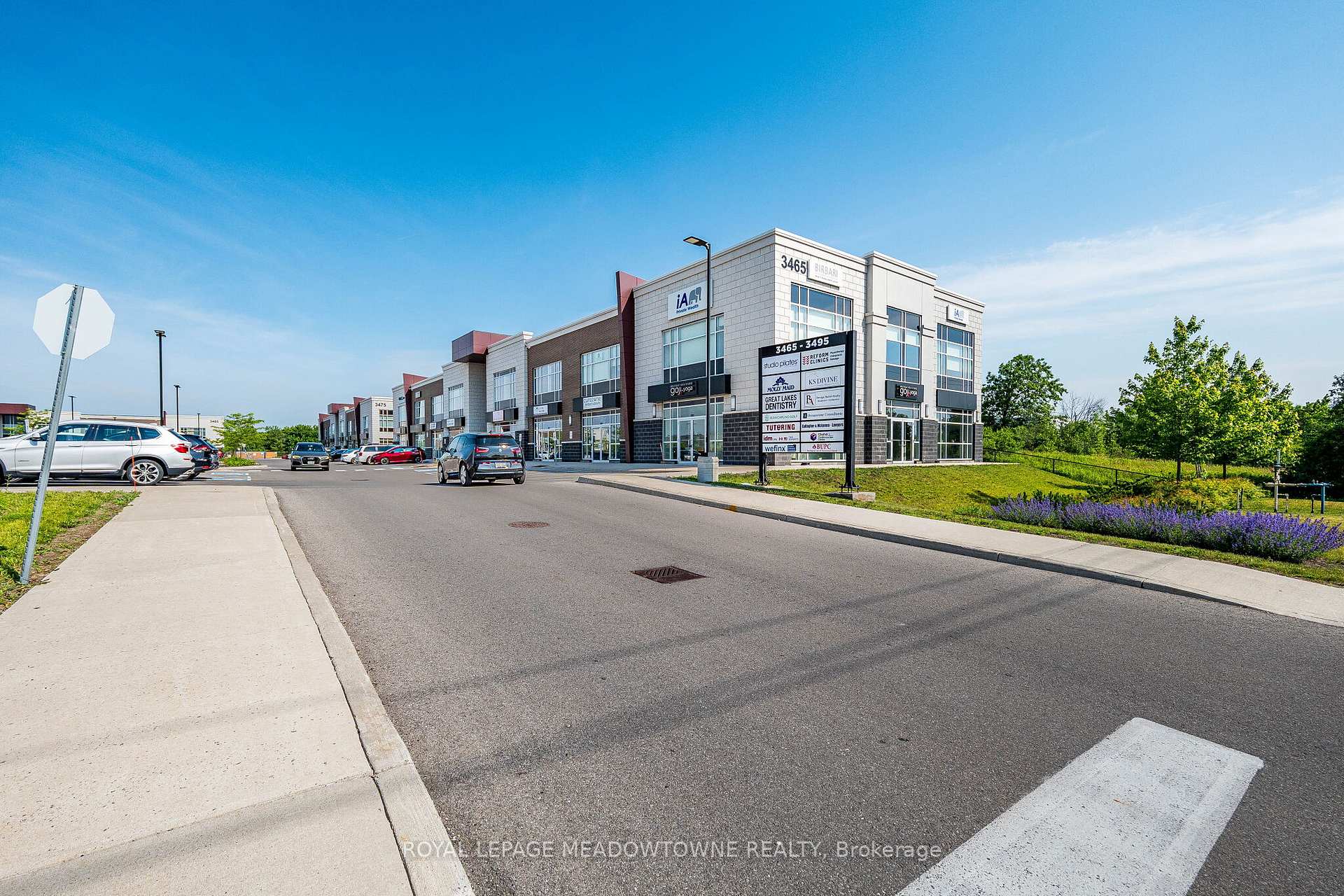 105 - 3485 Rebecca Street, Oakville, ON, exterior