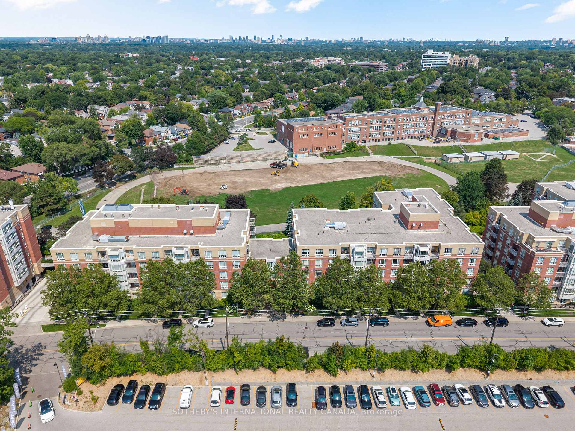 405 - 485 Rosewell Avenue, Toronto C04, ON, exterior