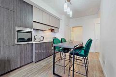 2212 - 8 Eglinton Avenue E, Toronto C10, ON, exterior