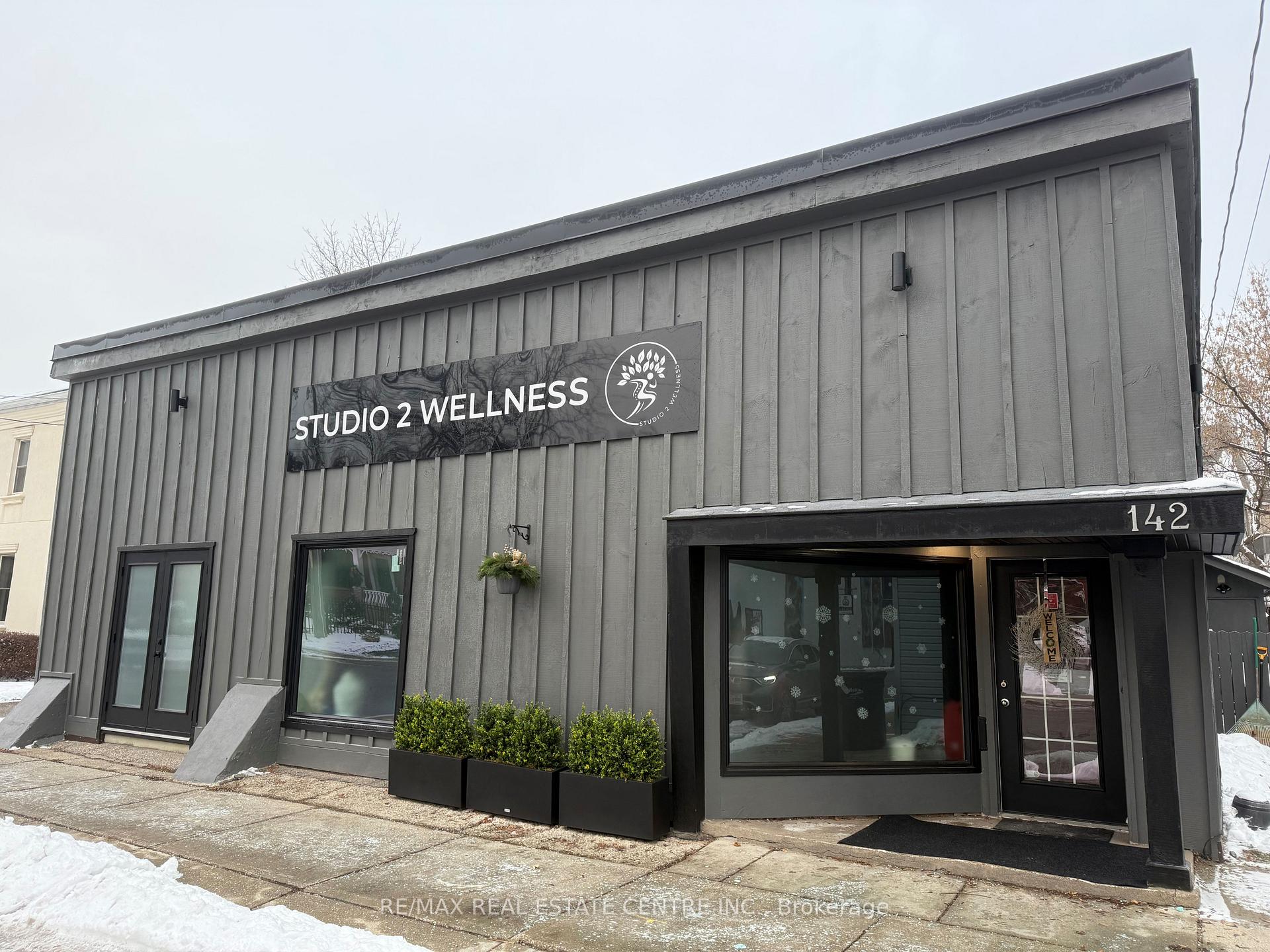 142 Mill Street, Halton Hills, ON, exterior