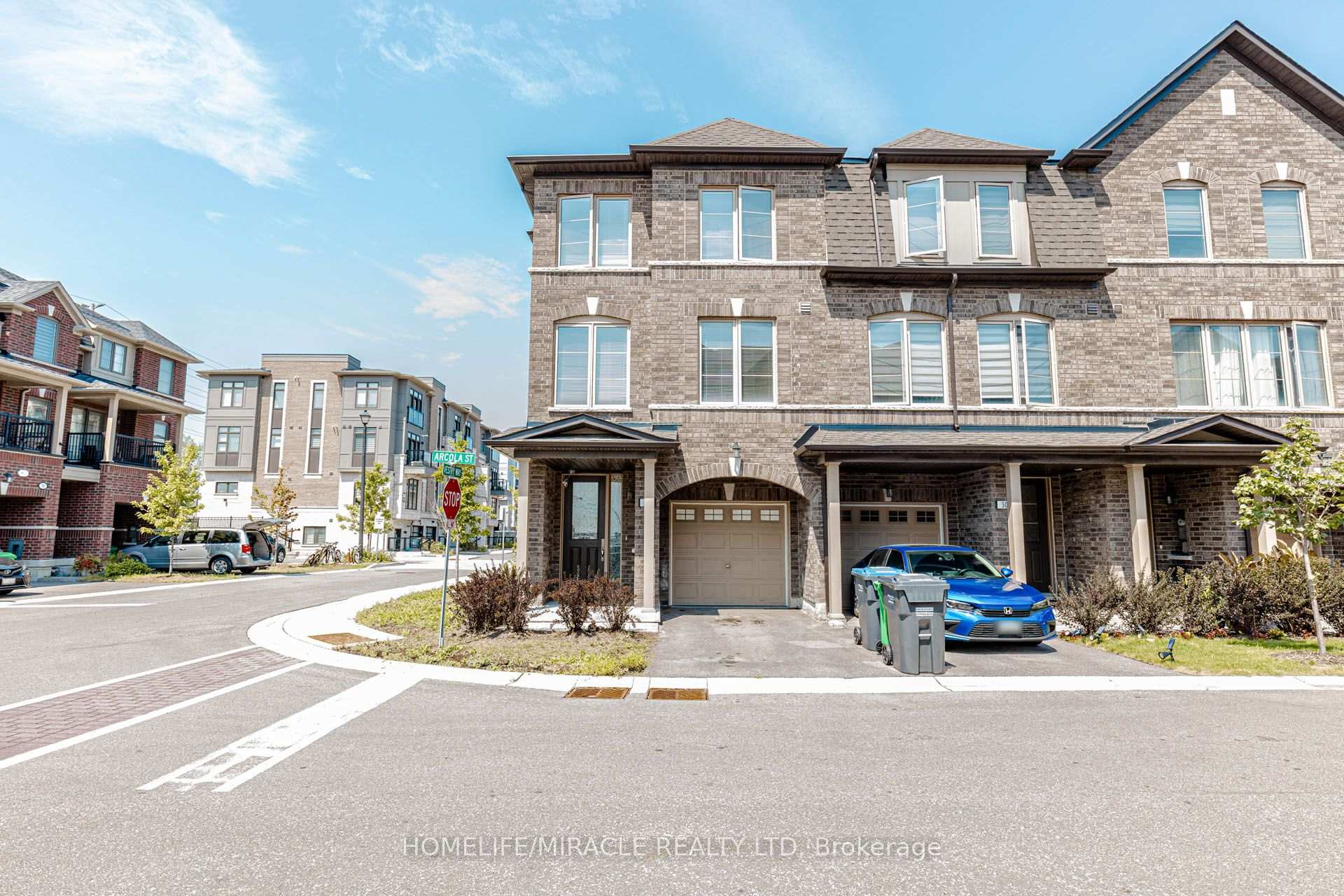 32 Arcola Street, Brampton, ON, exterior