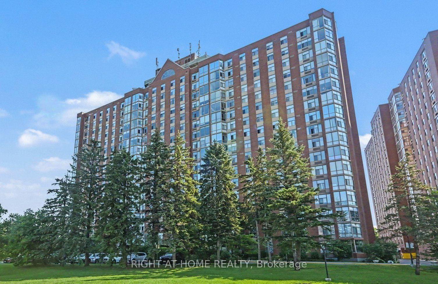 701 - 2759 Carousel Crescent, Blossom Park - Airport and Area, ON, exterior