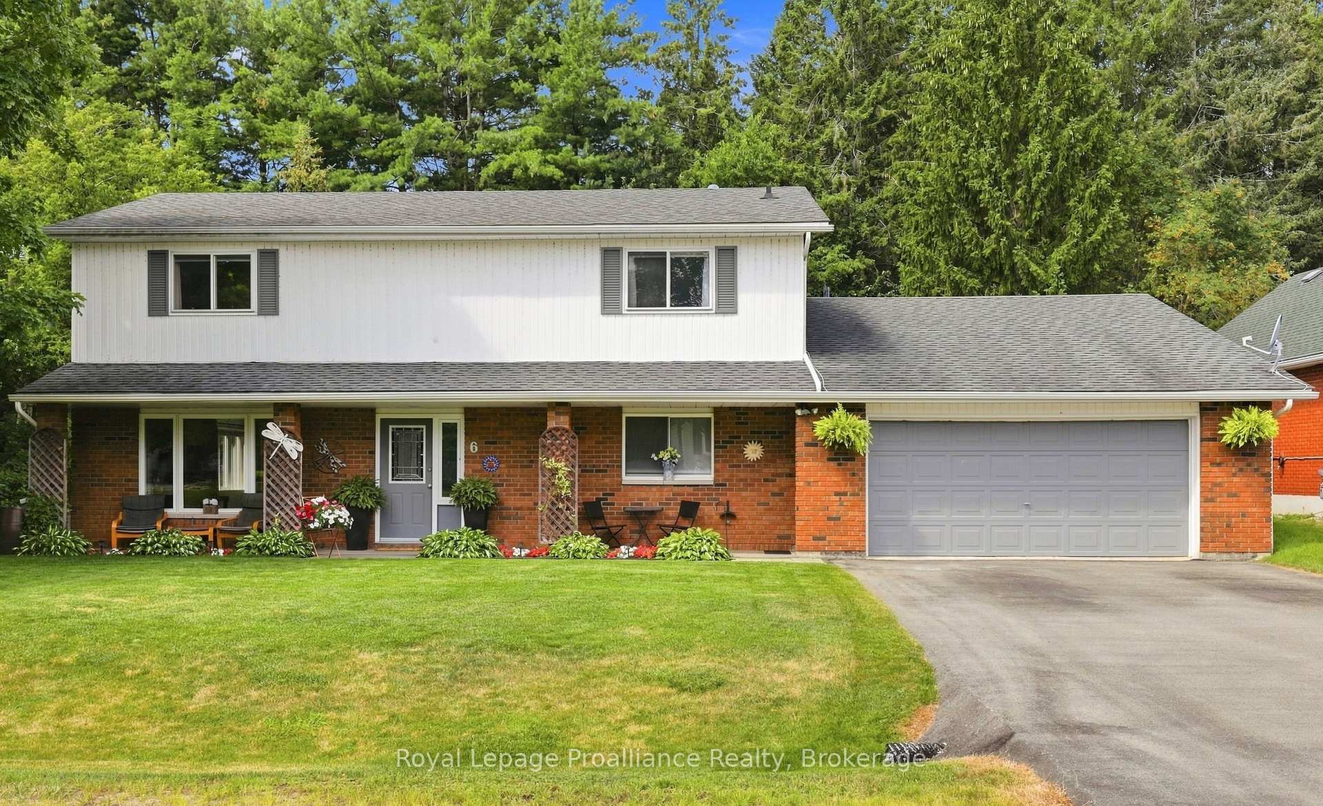 6 Mohawk Avenue, Brighton, ON, exterior