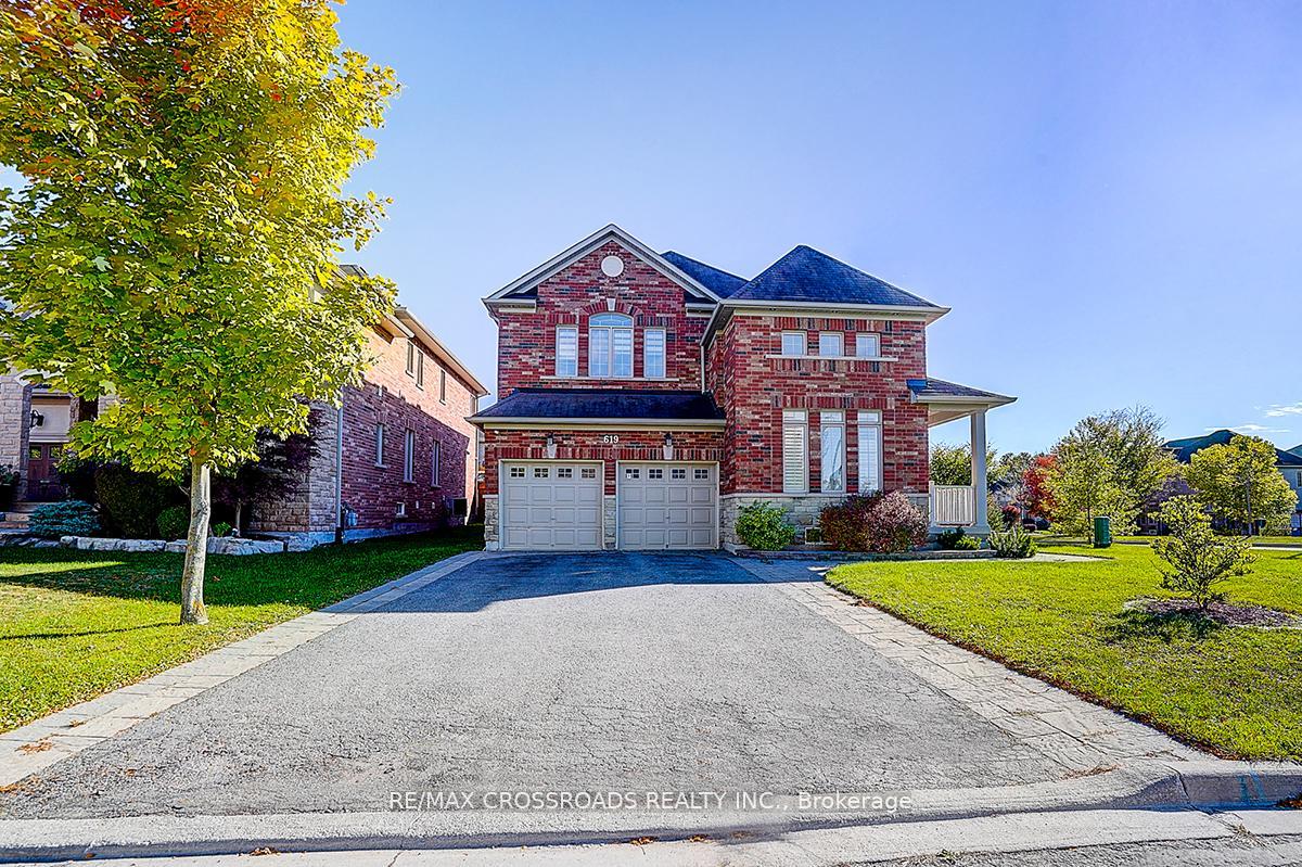 619 Fernbank Road, Newmarket, ON, exterior