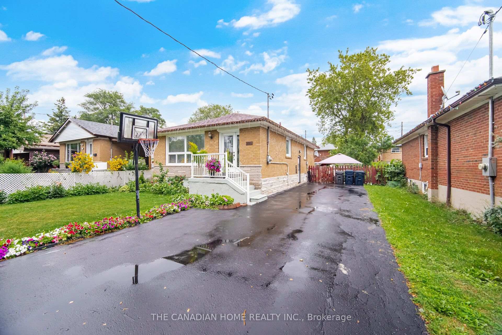 802 Brimorton Drive, Toronto E09, ON, exterior