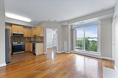 304 - 15450 Yonge Street, Aurora, ON, exterior