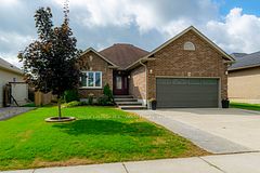 9 Pollard Street, Norwich, ON, exterior