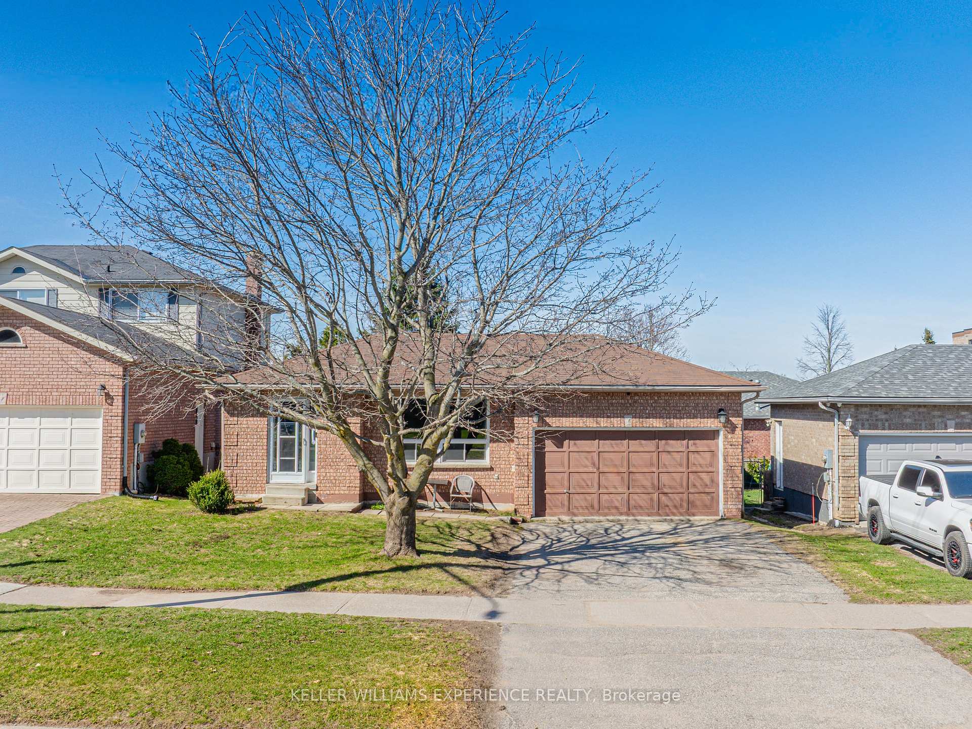 321 Park Street, Orillia, ON, exterior