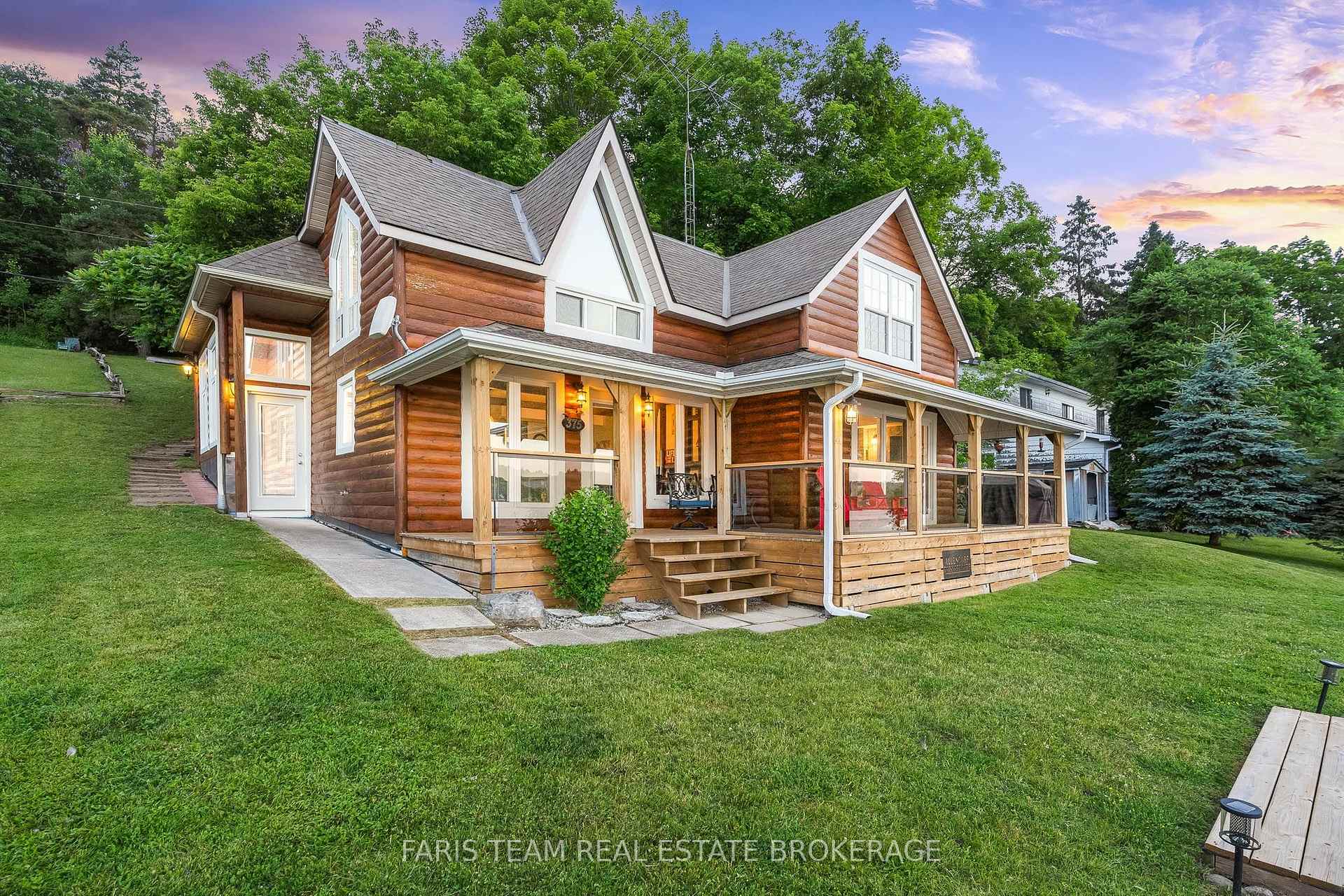 375 Champlain Road, Penetanguishene, ON, exterior