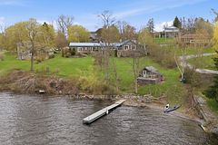 5 Hermon Lane, Prince Edward County, ON, exterior