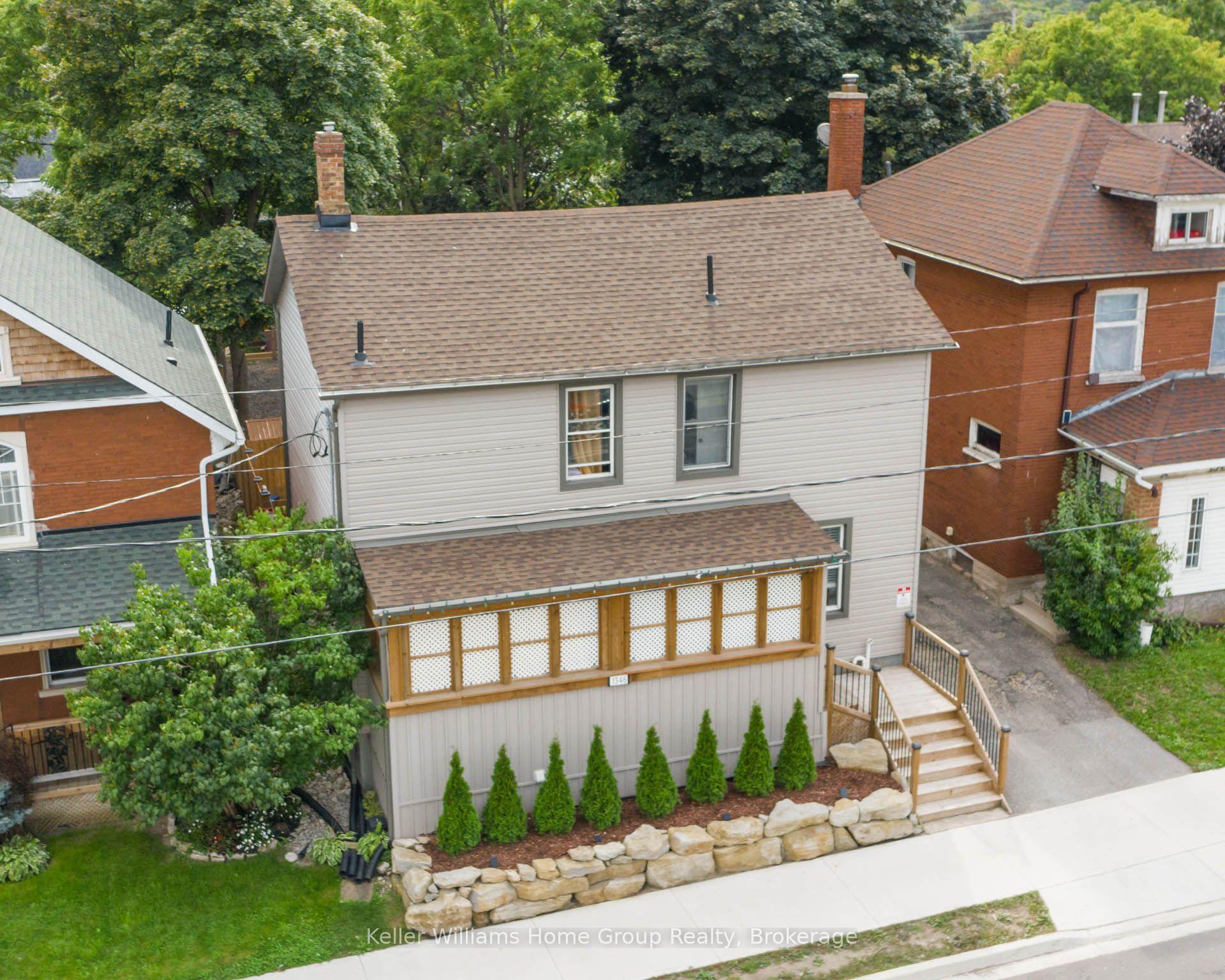 1346 King Street E, Cambridge, ON, exterior