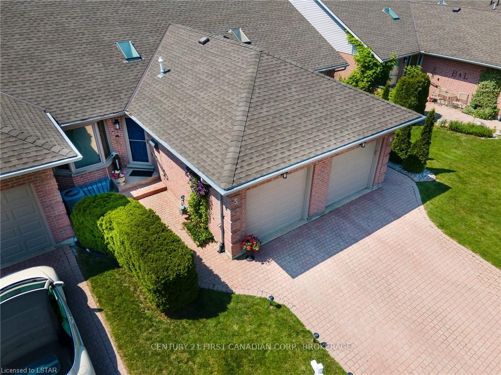 5 - 90 ONTARIO Street S, Lambton Shores, ON, exterior