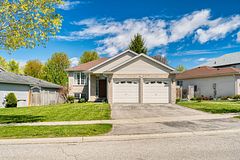 1761 Devos Drive, London North, ON, exterior