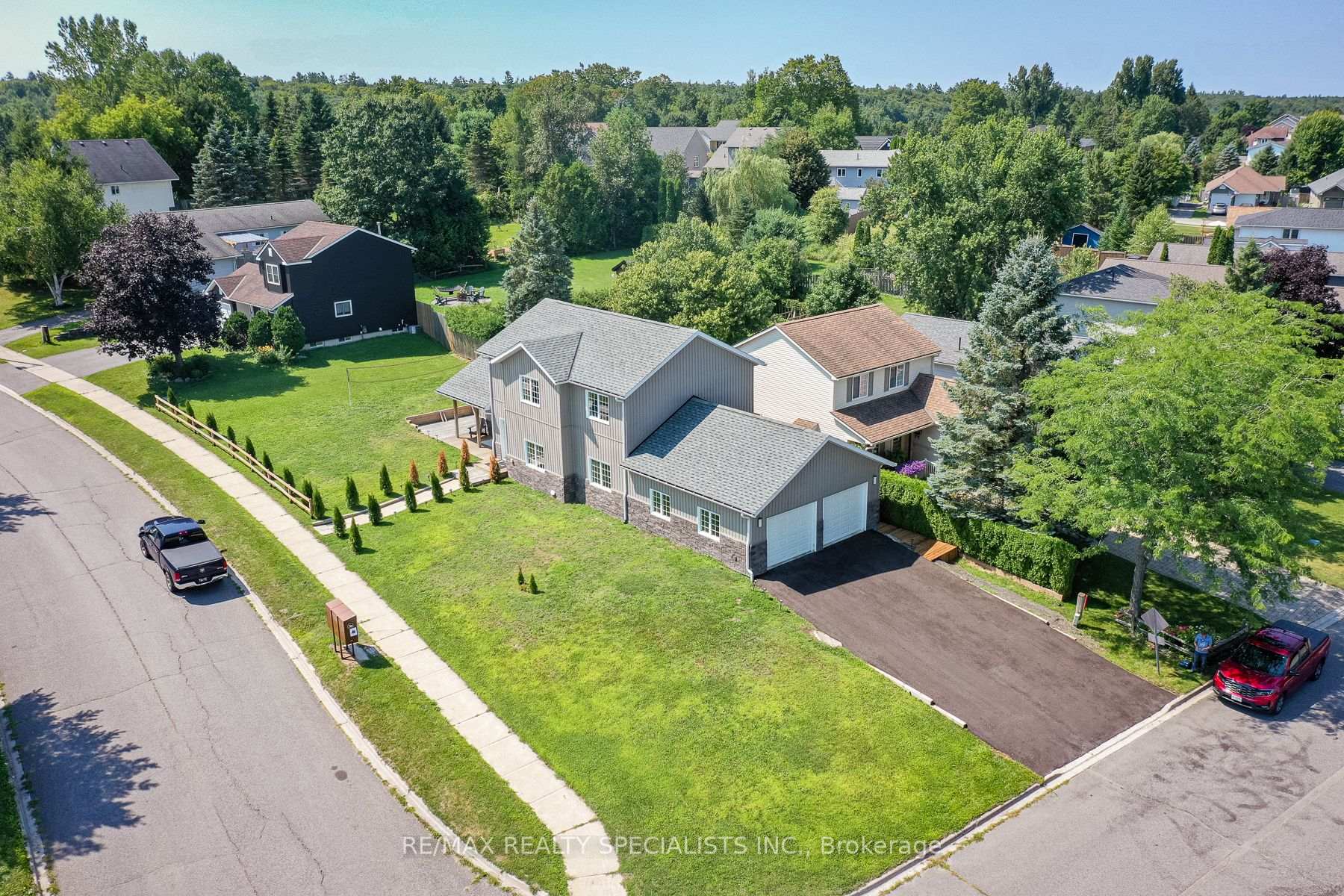 15 Lankin Avenue, Bracebridge, ON, exterior