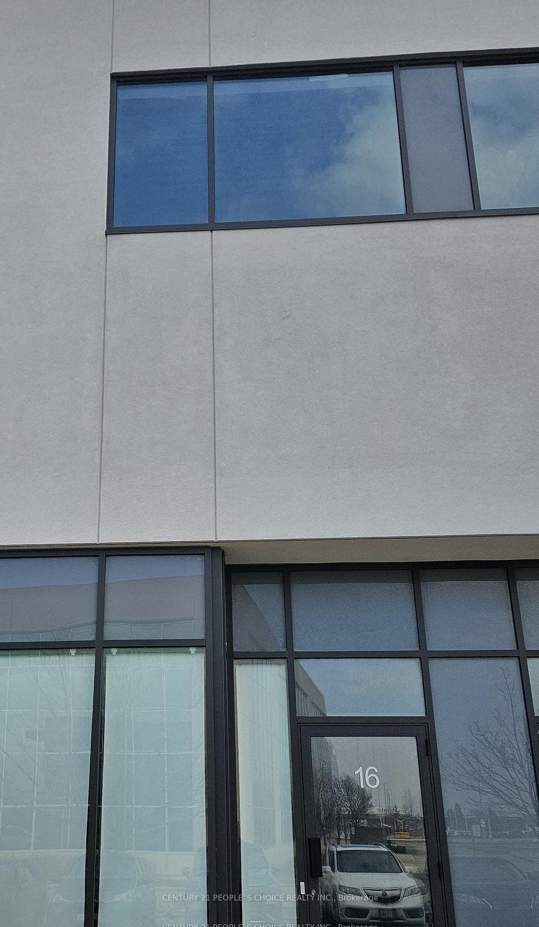 17 - 5270 Solar Drive, Mississauga, ON, exterior