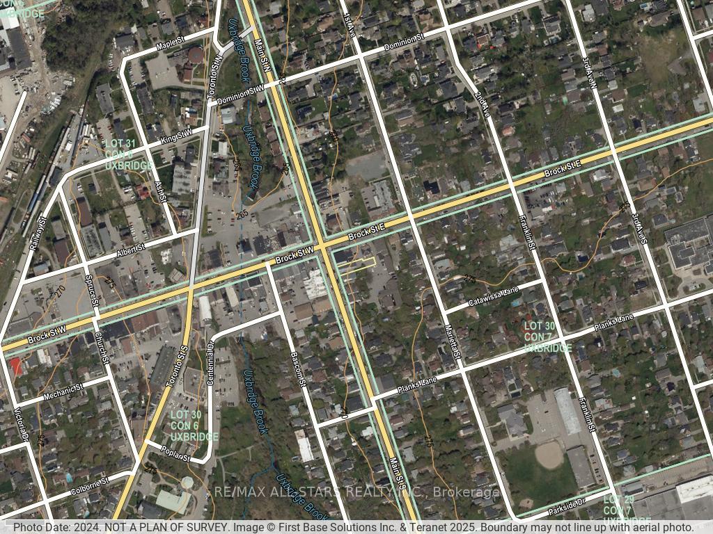 9 Main Street S, Uxbridge, ON, exterior