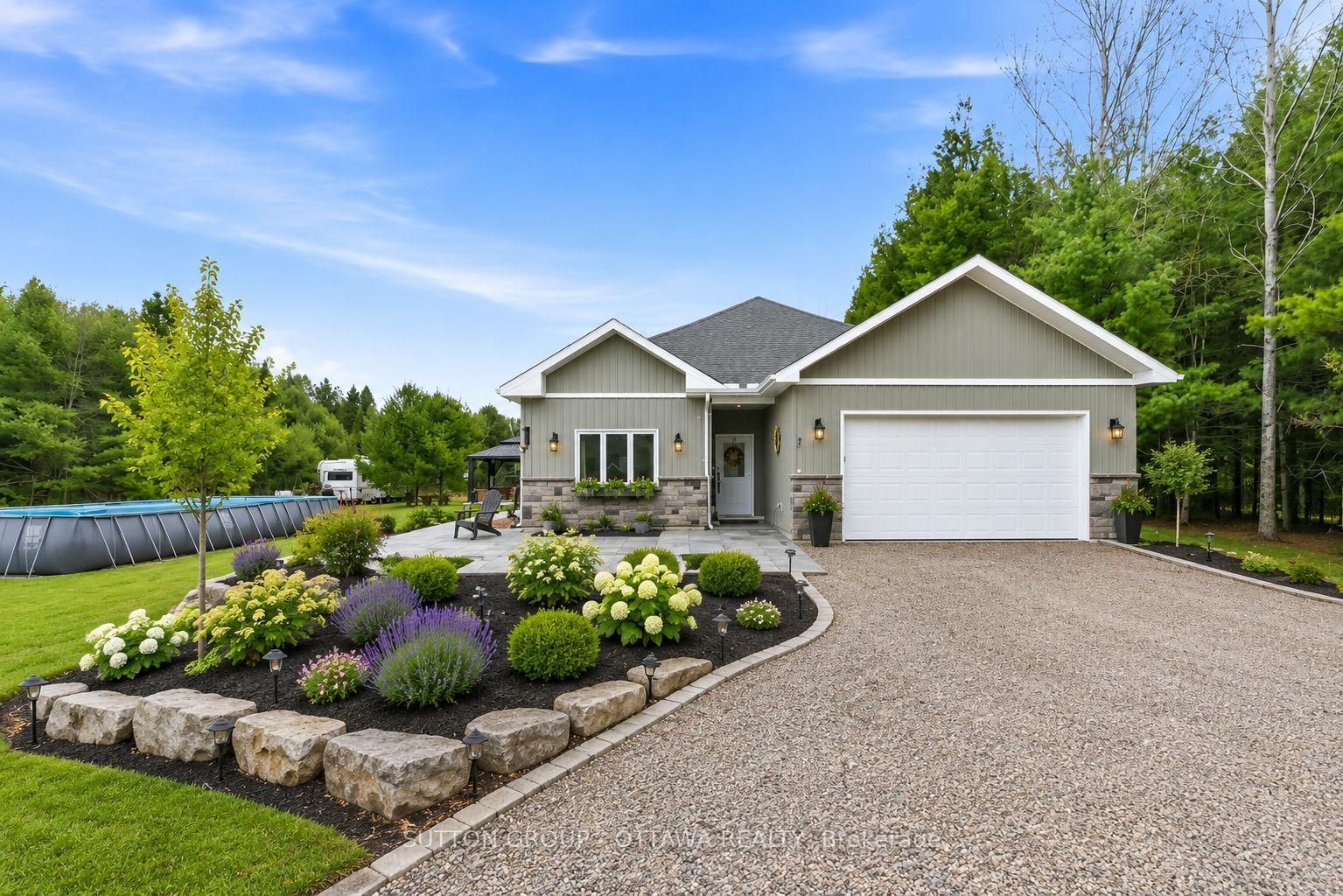 12 Eastern Avenue, Greater Madawaska, ON, exterior