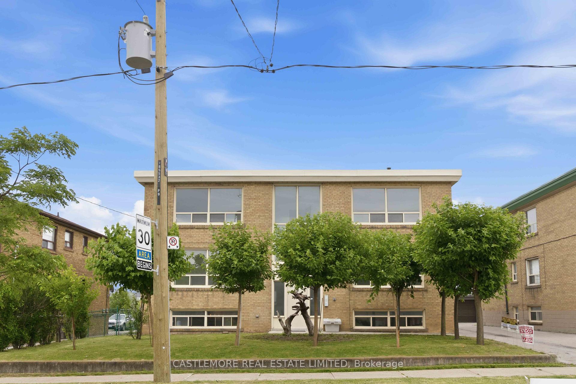 9 allenby Avenue, Toronto W10, ON, exterior
