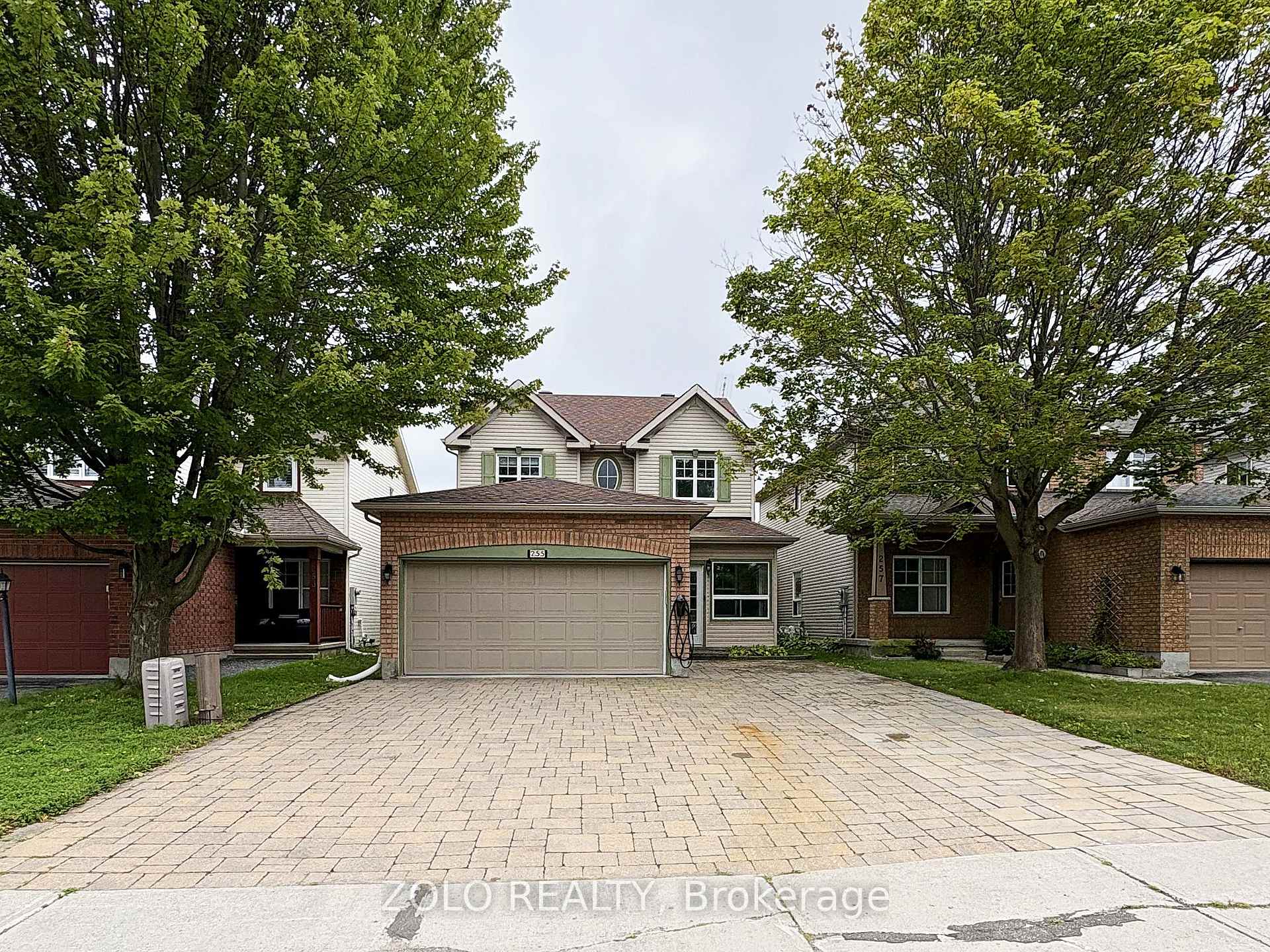 255 Stoneway Drive, Barrhaven, ON, exterior