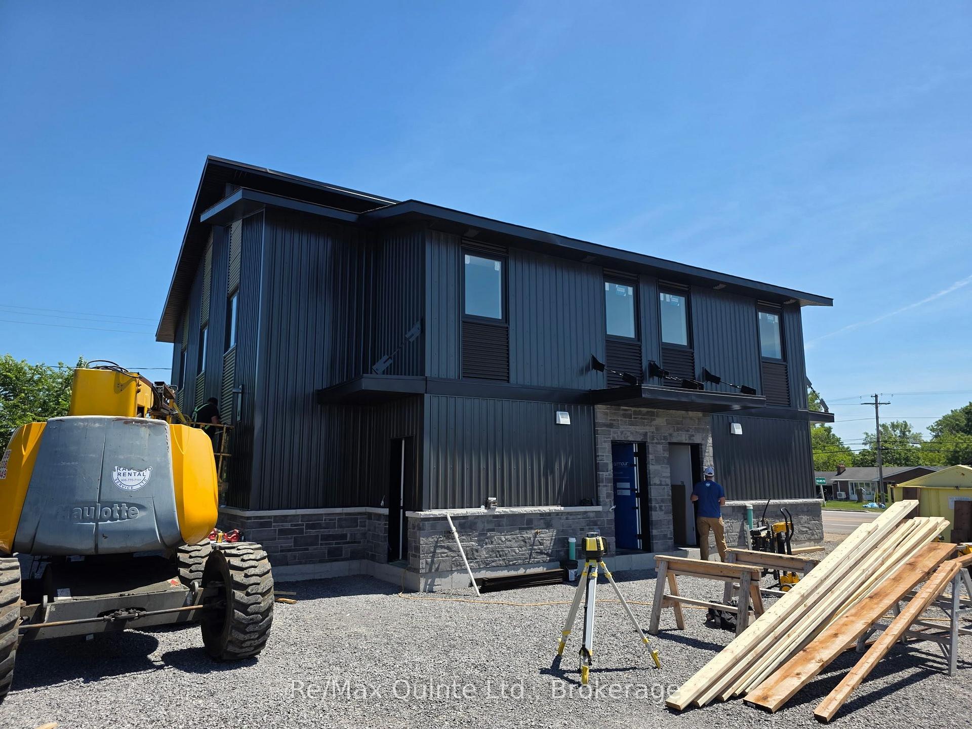 D - 5 Sienna Avenue, Belleville, ON, exterior