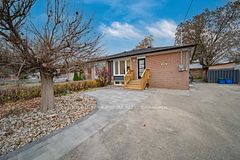 MAIN - 250 Beechy Drive, Richmond Hill, ON, exterior