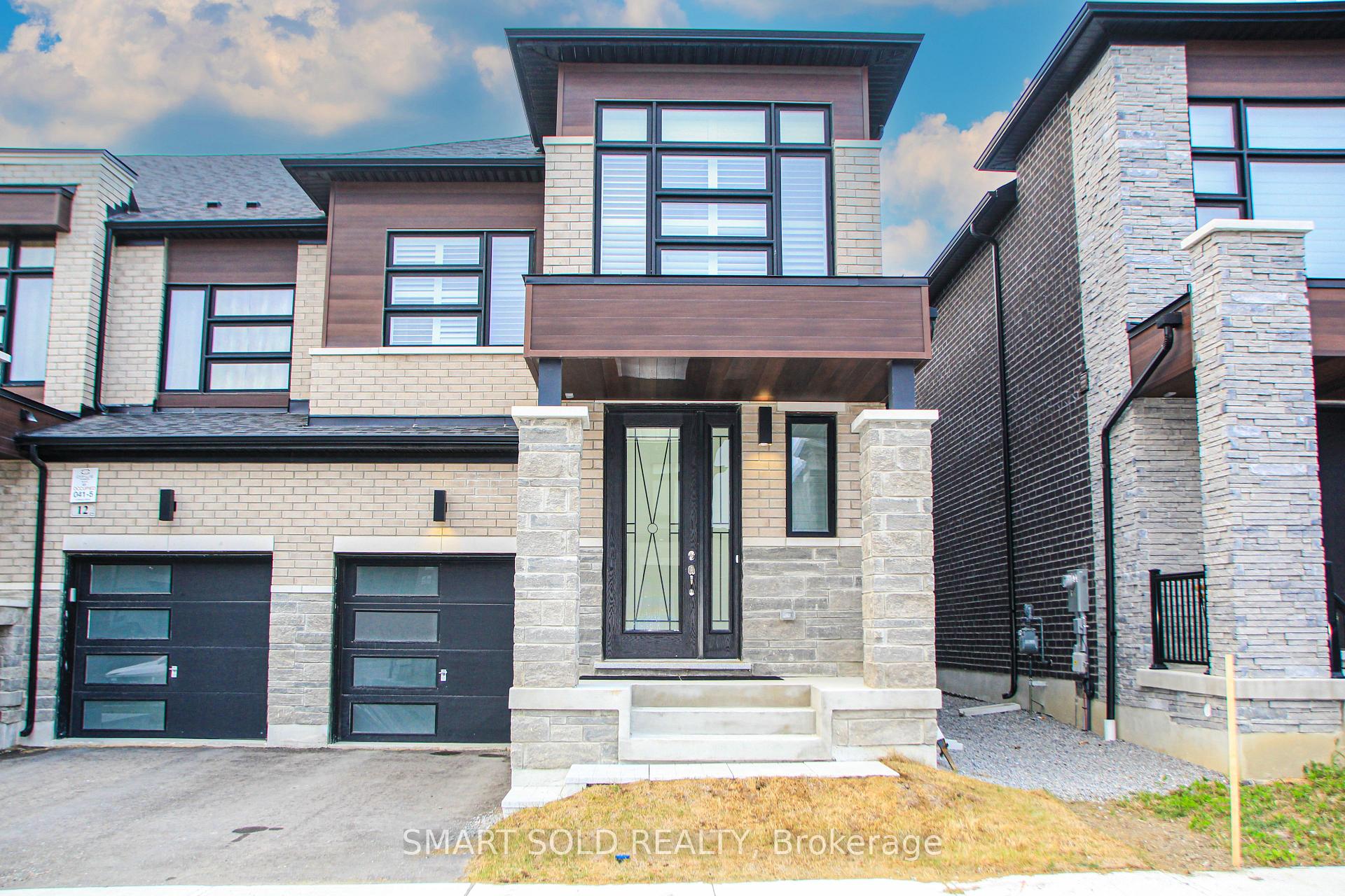 14 boiton Street, Richmond Hill, ON, exterior