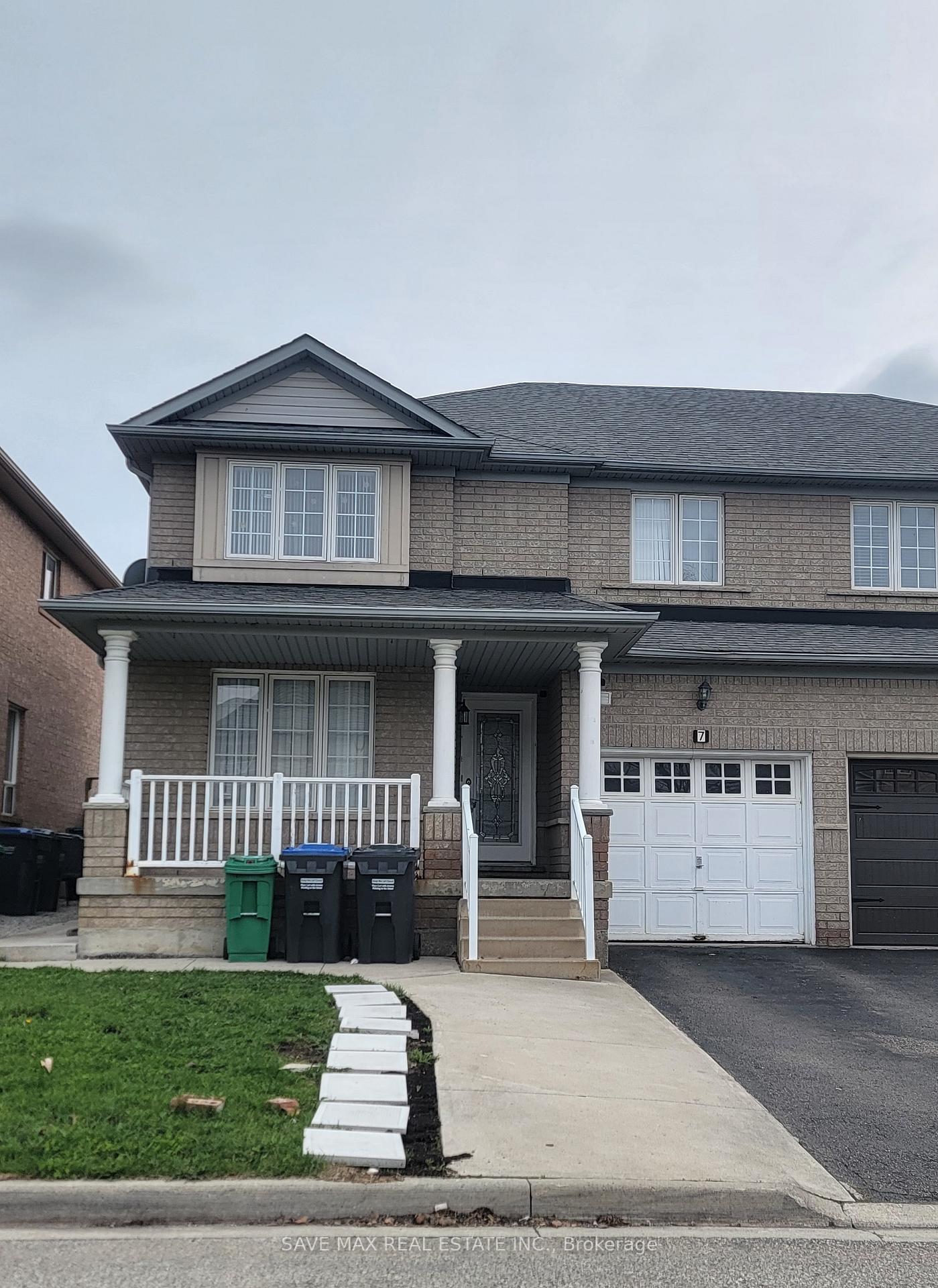 7 Junction Crescent, Brampton, ON, exterior