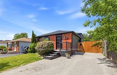 68 Overbank Drive, Oshawa, ON, exterior