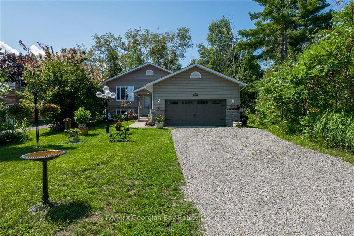 110 Maskinonge Road, Tay, ON, exterior