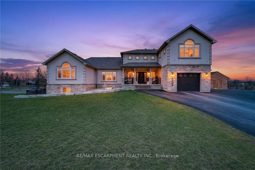 5499 Attema Crescent, West Lincoln, ON, exterior