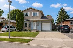 345 Banbury Crescent, London South, ON, exterior