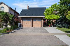 301 Kingsbridge Garden, Mississauga, ON, exterior