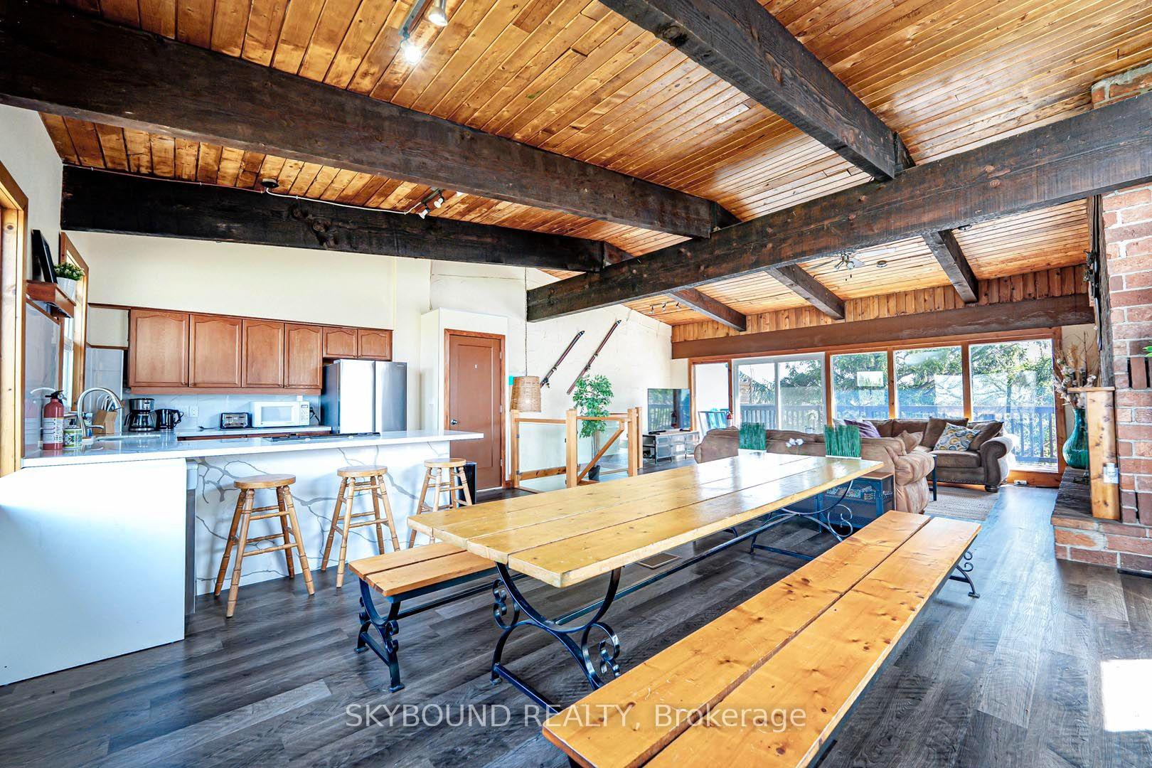 157 Tyrolean Lane, Blue Mountains, ON, exterior
