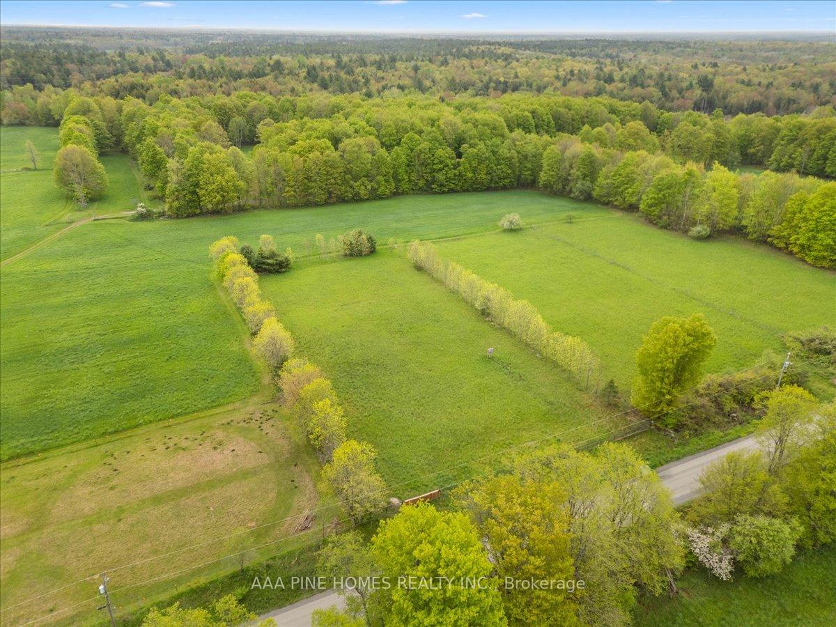 328 Rockies Road, Tweed, ON, exterior