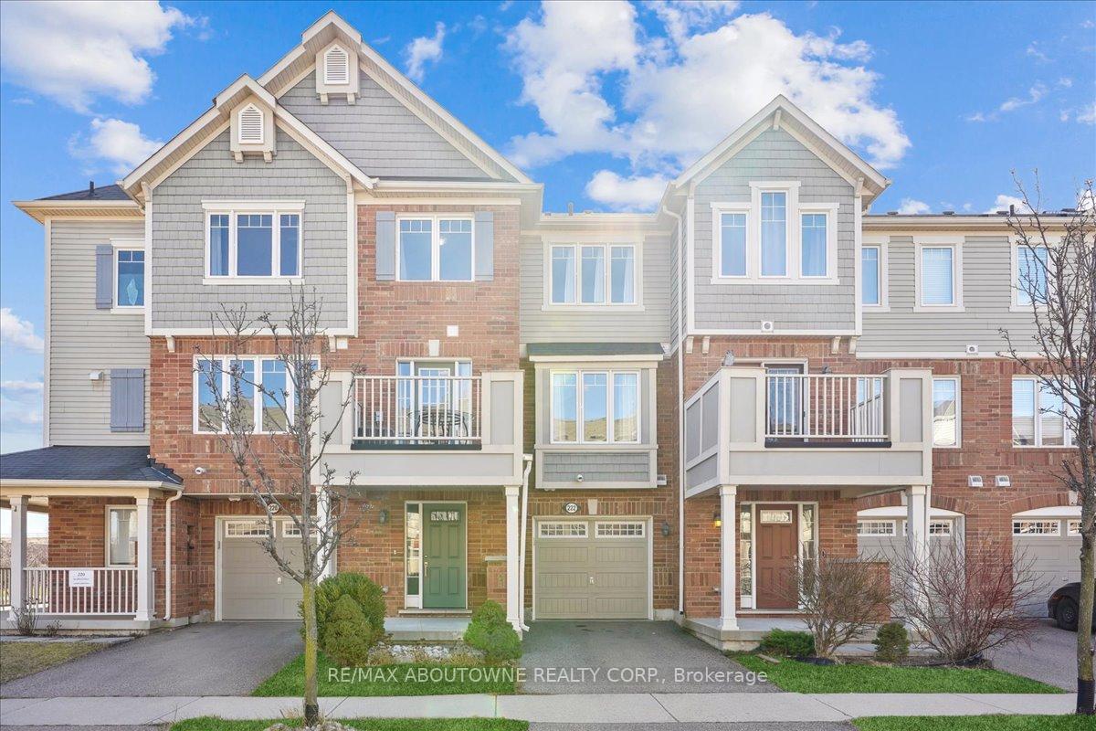 222 Septimus Heights, Milton, ON, exterior