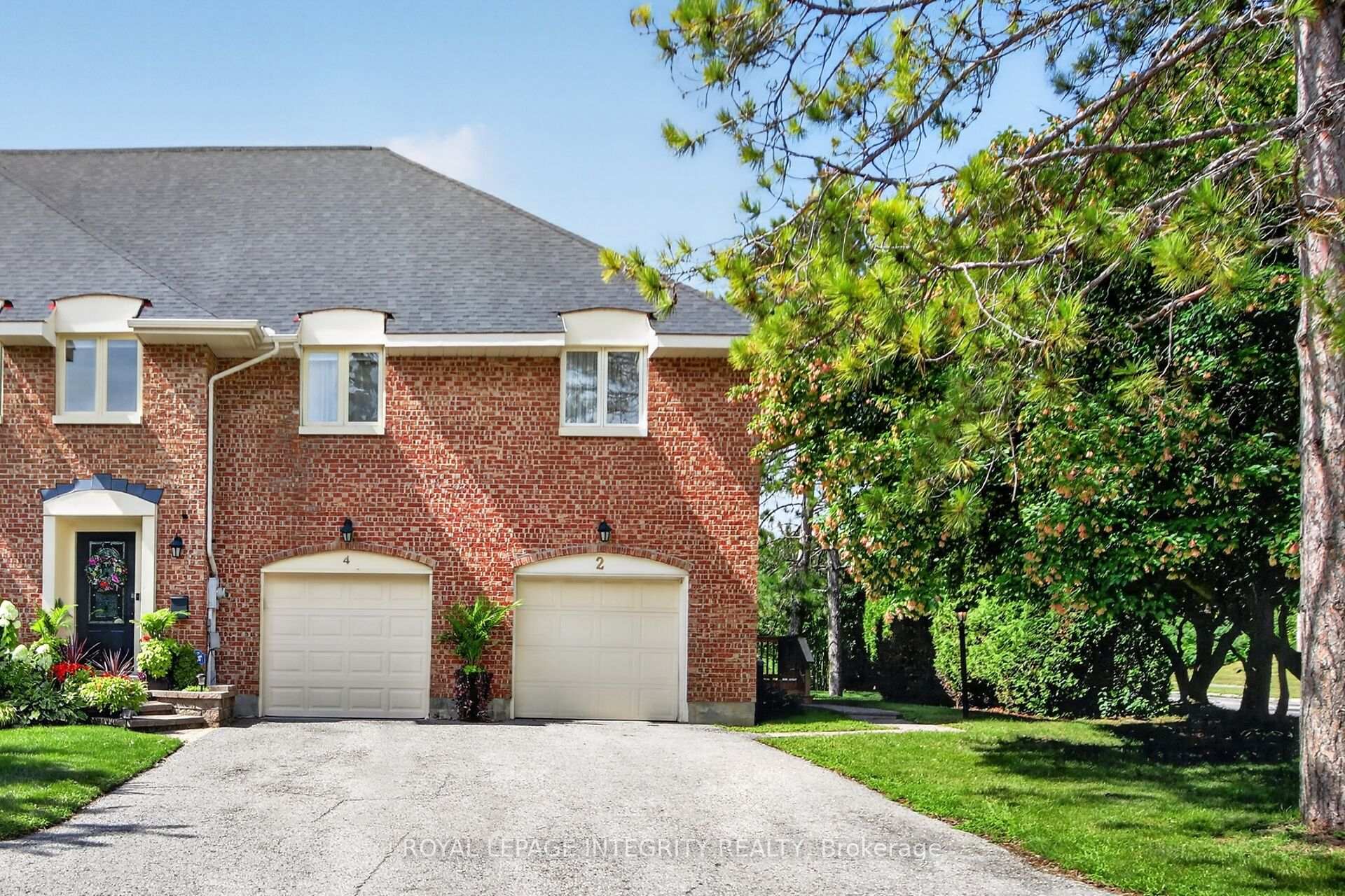 2 Coady Way, Kanata, ON, exterior