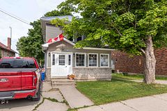 127 Garafraxa Street, Chatsworth, ON, exterior