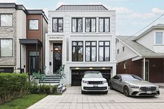 176 Briar Hill Avenue, Toronto C04, ON, exterior