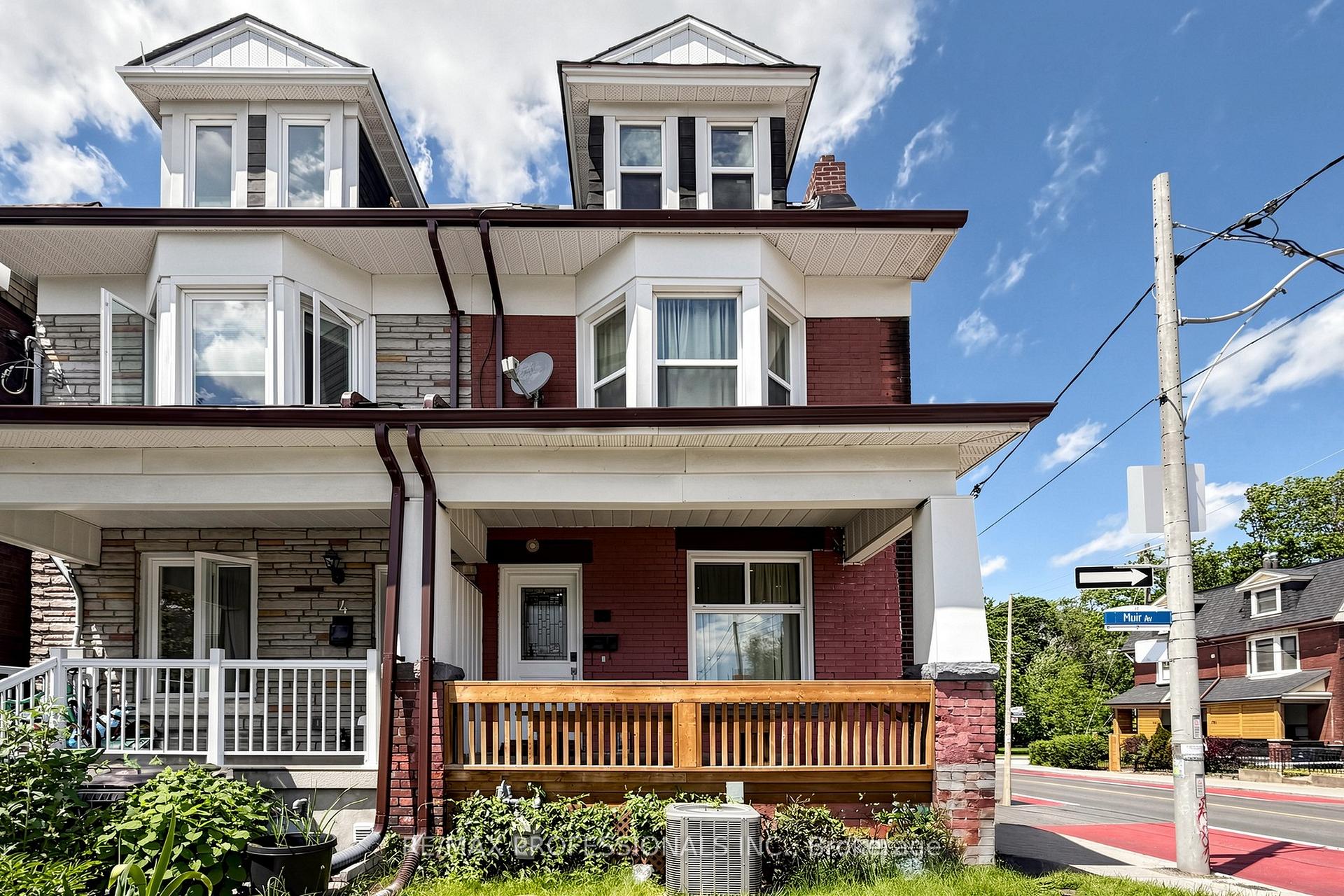 2 Muir Avenue, Toronto C01, ON, exterior
