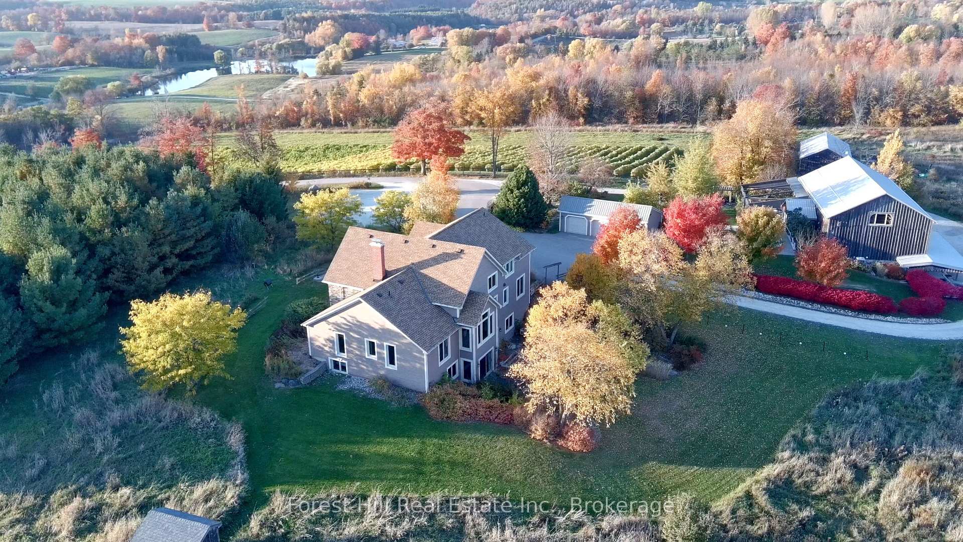 415763 10th Line, Blue Mountains, ON, exterior