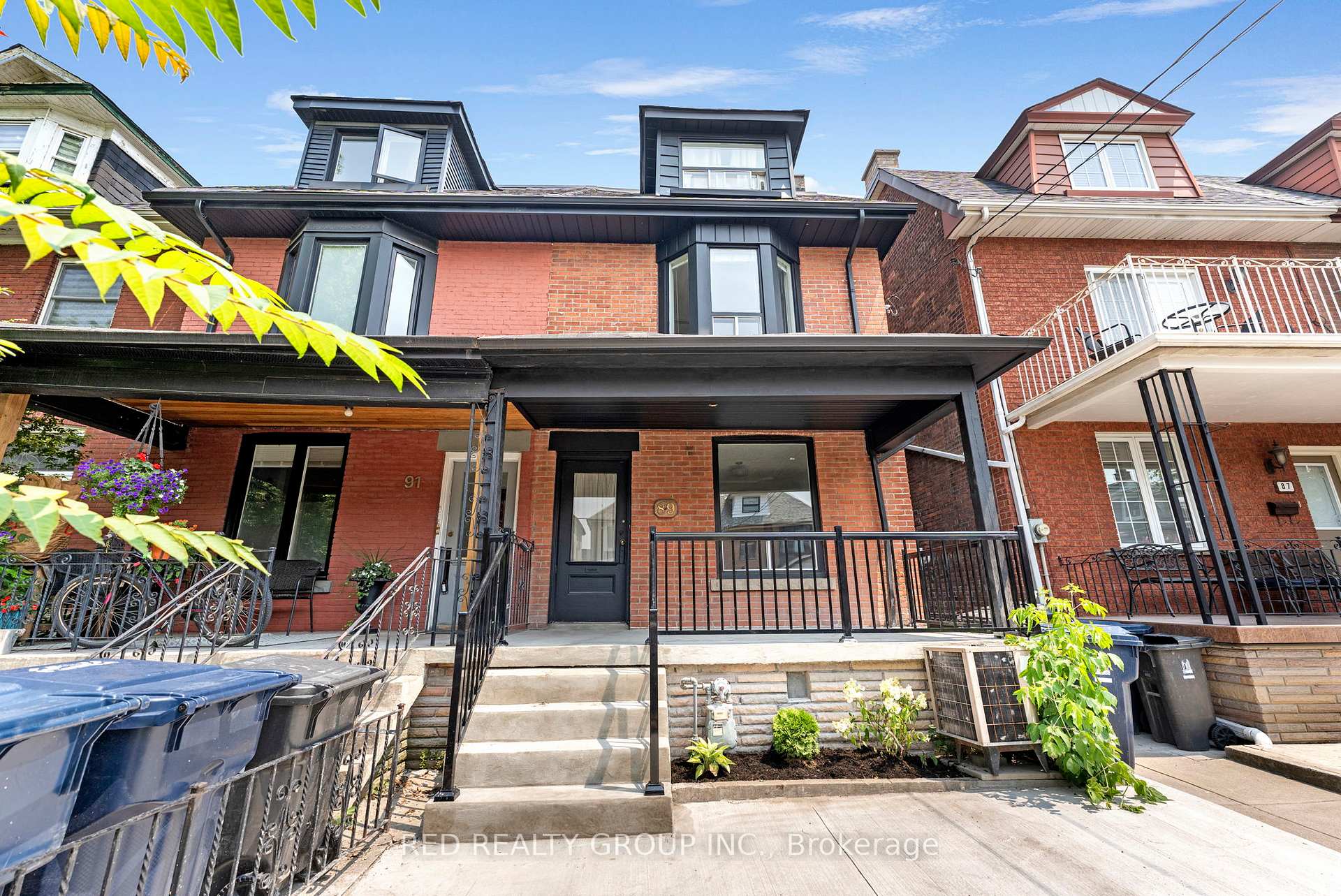 89 Beatrice Street, Toronto C01, ON, exterior