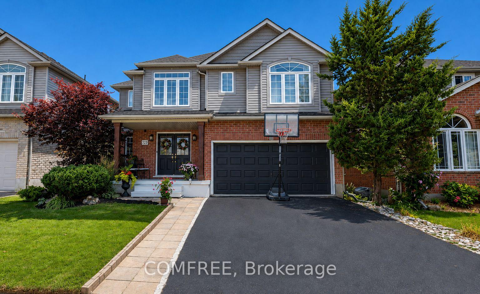 723 Munich Circle, Waterloo, ON, exterior