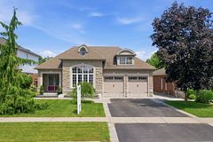 17 Bradshaw Street, Clarington, ON, exterior
