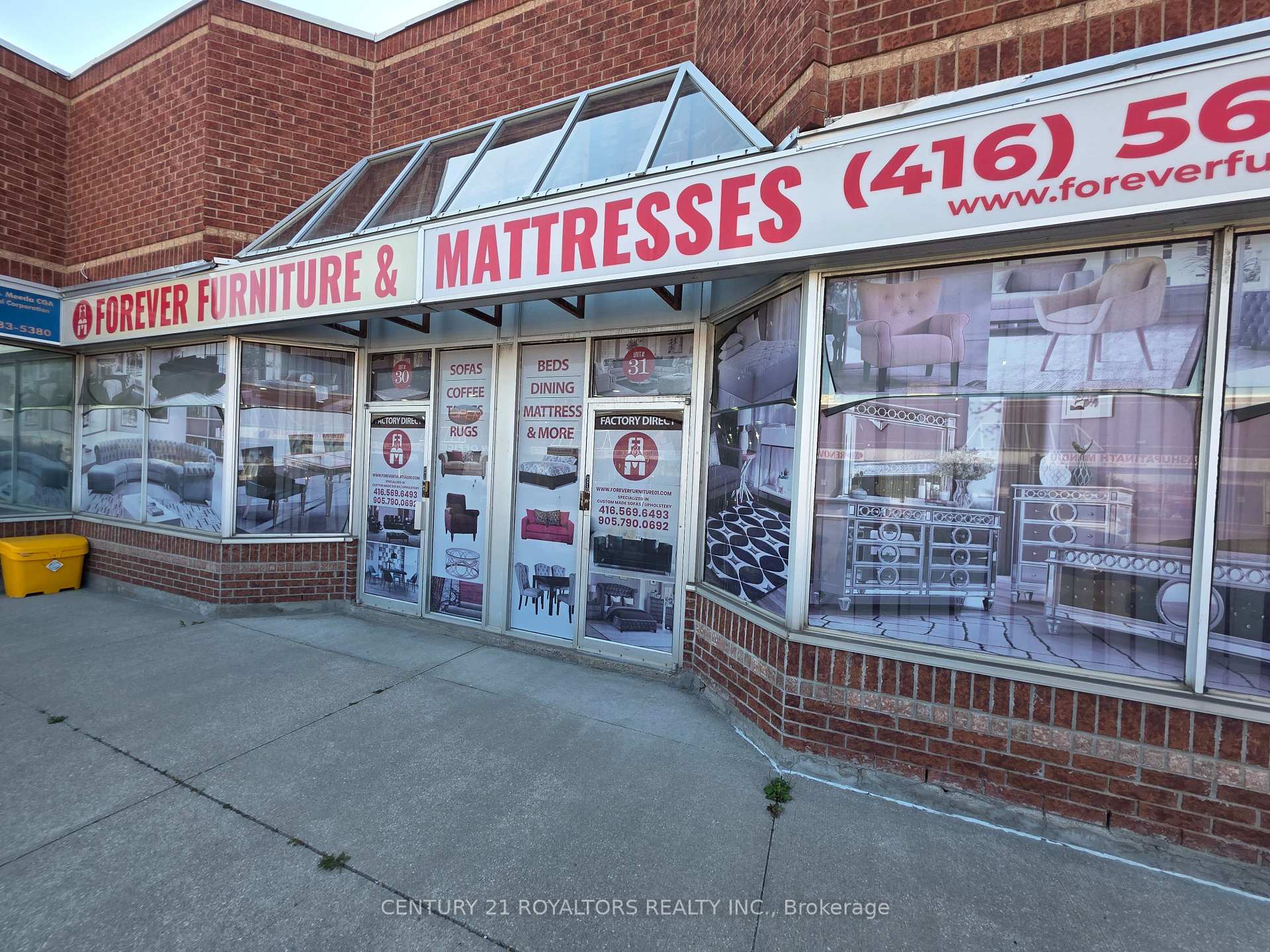 30,31 - 2565 Steeles Avenue E, Brampton, ON, exterior