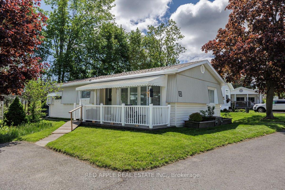 30 Flora Court, Innisfil, ON, exterior